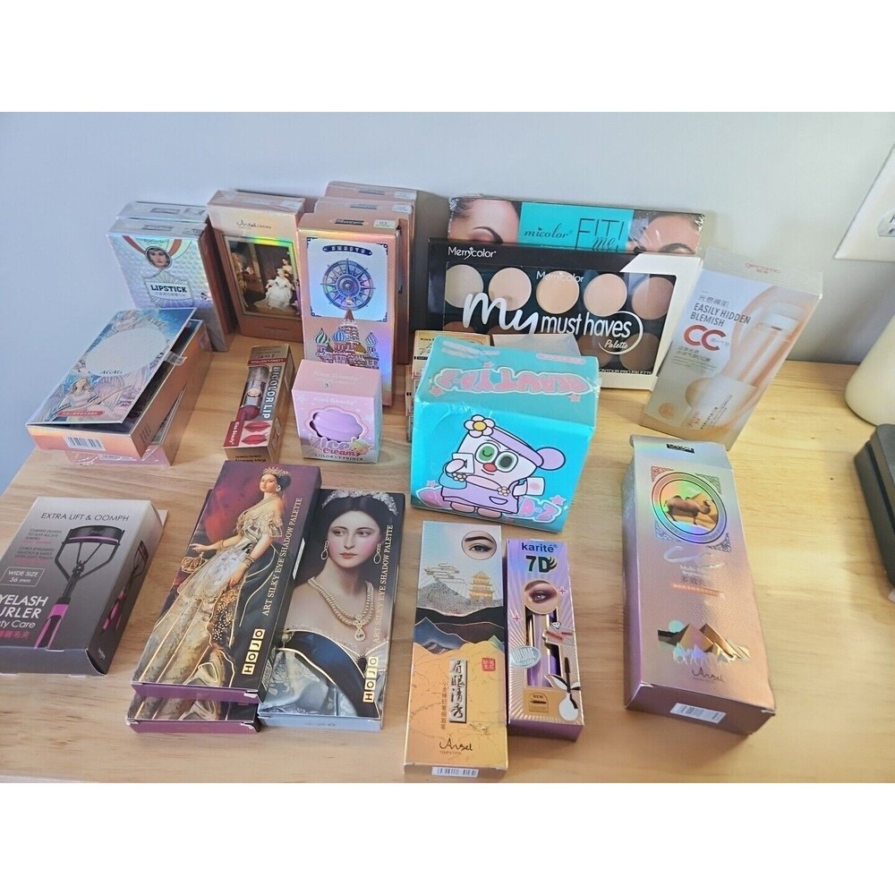 Large Lot Lipsticks, Eyeshadow,Highlighter, Contour, Mascara Cc Creams wipes